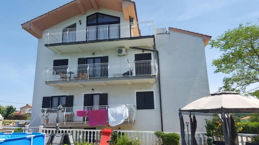 Apartments Valfontane Savudrija Exterior foto